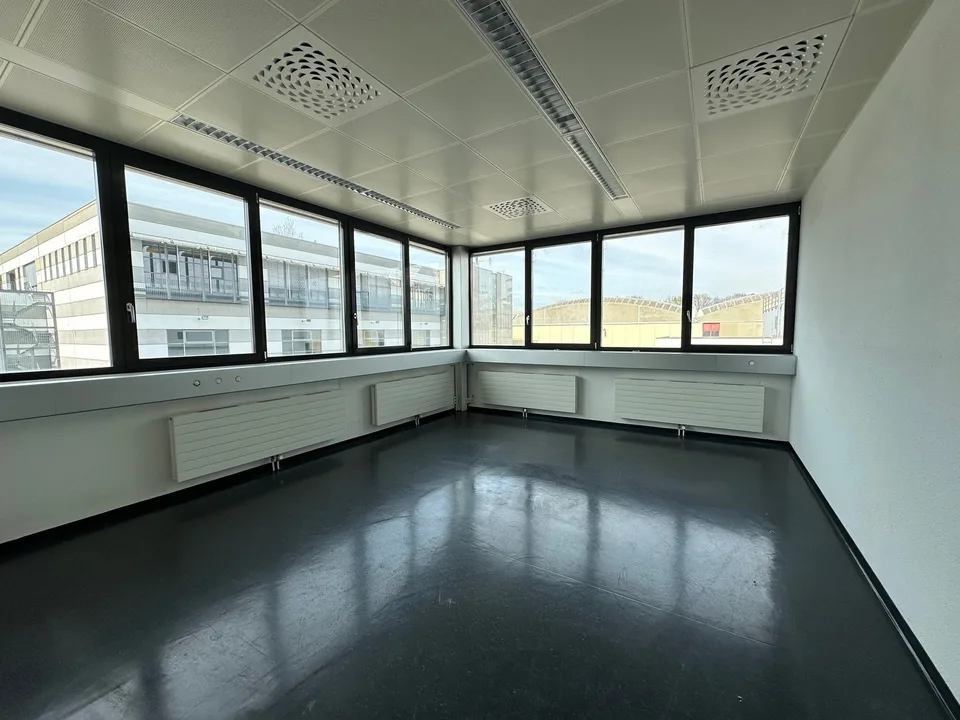 172 m2 di spazio ufficio/commerciale in una posizione attraente ad Arbon – foto 9 di 11