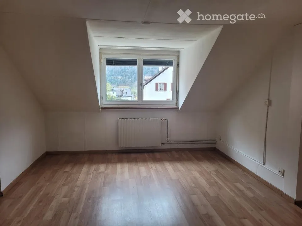 A louer Bel Appartement Mansardé 5,5 pièces. à St-Imier