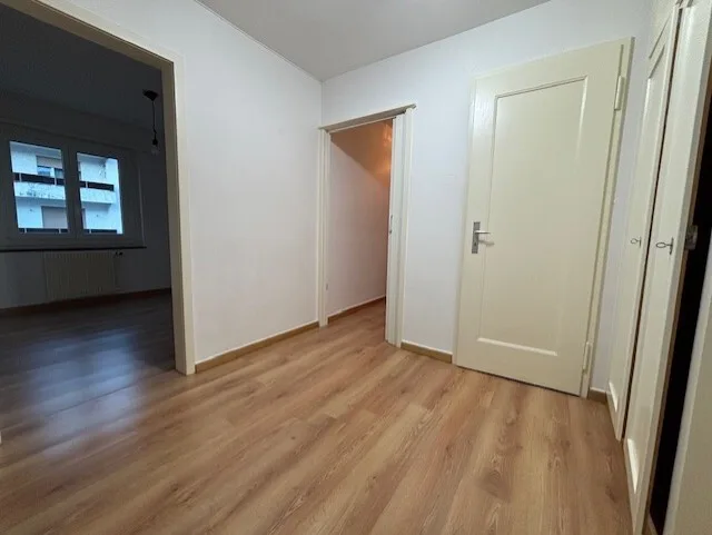 Wohnung mit 3.5 Zimmern in sonniger Lage zur Miete – Foto 8 von 22