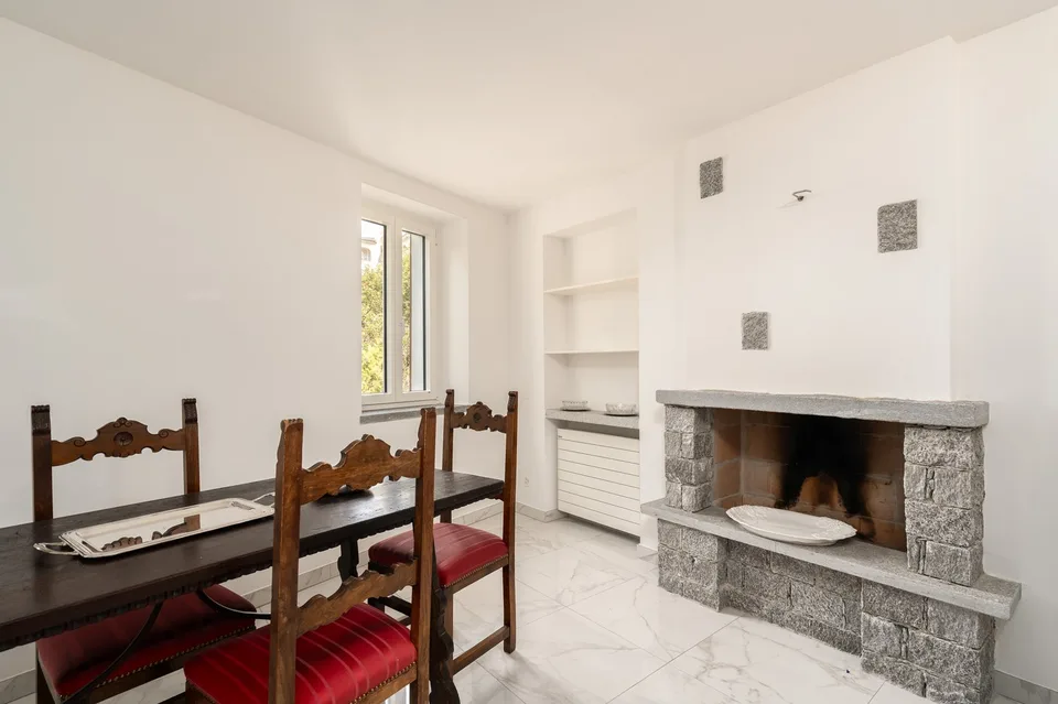 À deux pas du lac et du centre, appartement 2.5 pièces meublé