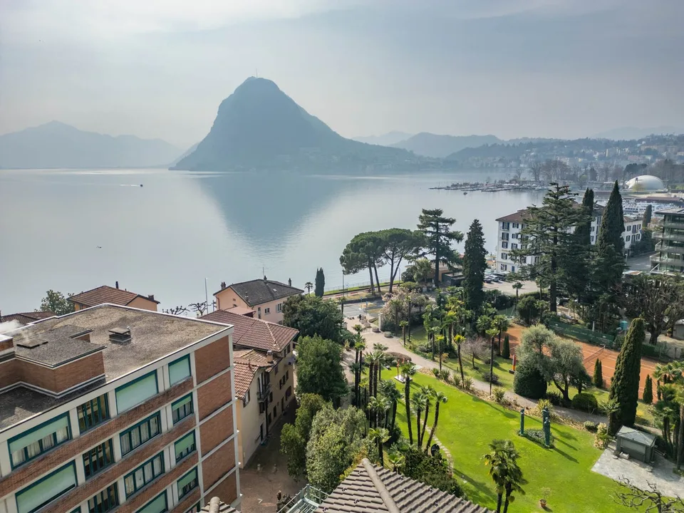 A DUE PASSI DAL LAGO E DAL CENTRO, APPARTAMENTO 2.5 AMMOBILIATO