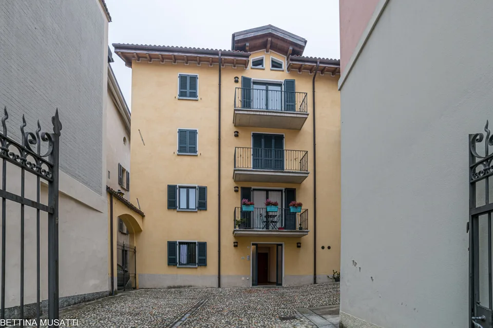 MENDRISIO  3.5 Zimmer mit sichtbaren Traversen