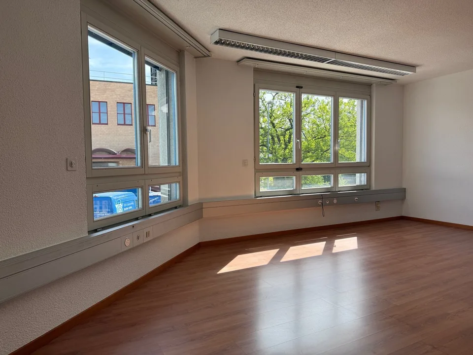 Bureaux modernes à Pratteln (5 pièces) - disponibles immédiatement