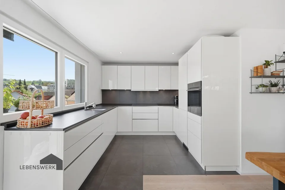 Moderne 5.5-Zimmer-Dachmaisonette im Herzen von Tägerwilen TG