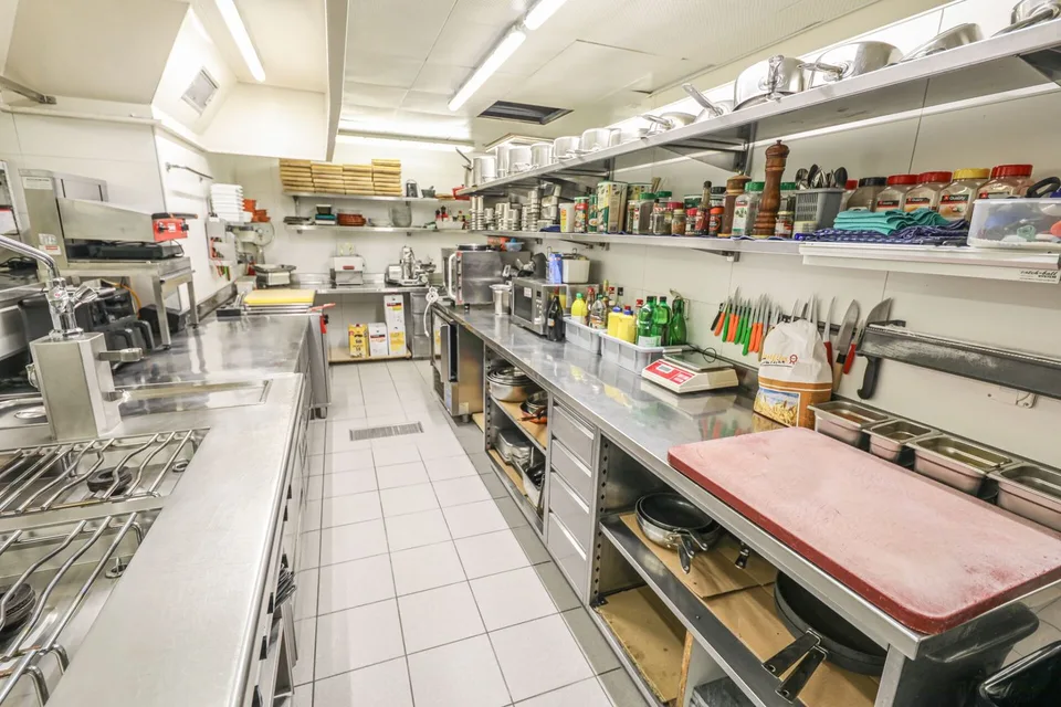 Traditionelles Restaurant mit charmantem Flair im Zentrum der Lenk