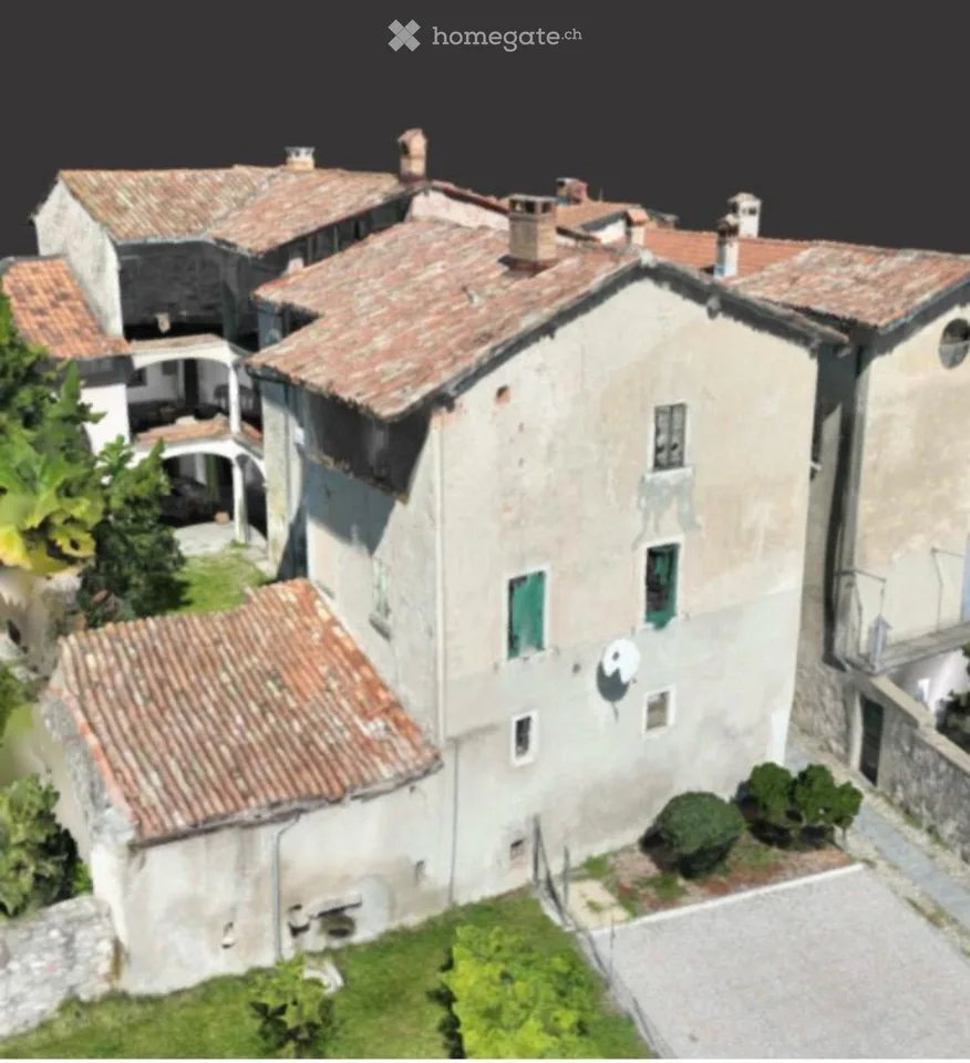 Casa colonica antica nel nucleo di Ligornetto