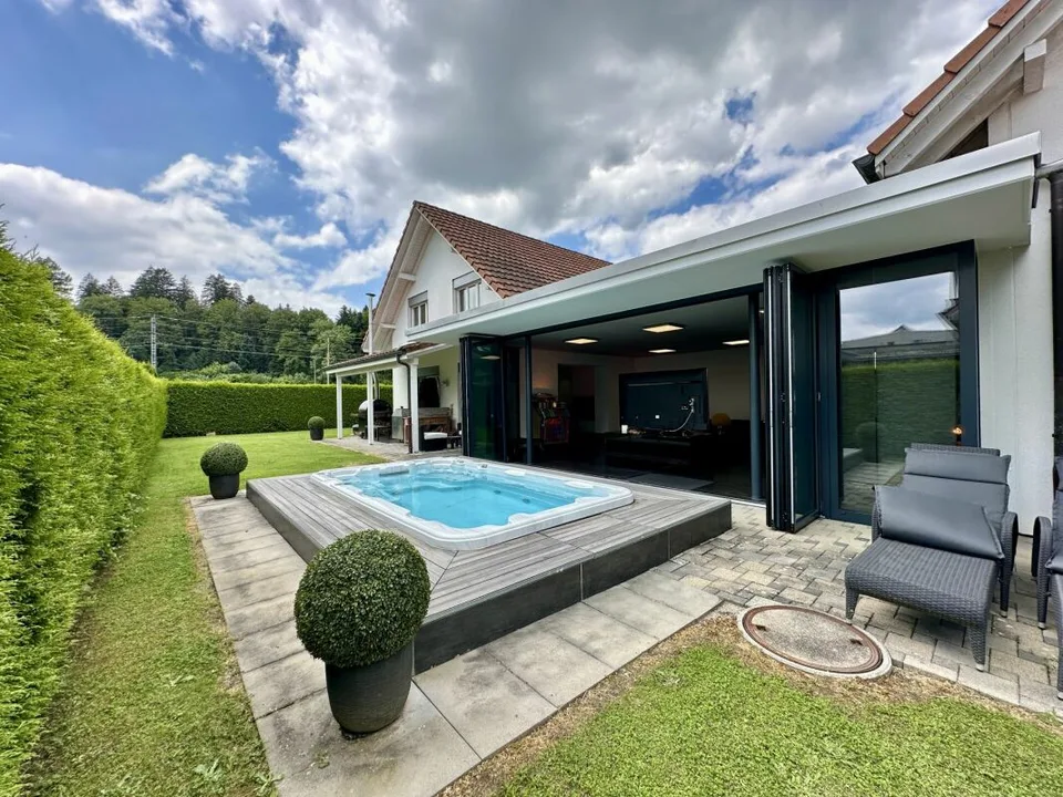 Grandioses Anwesen mit Swim Spa