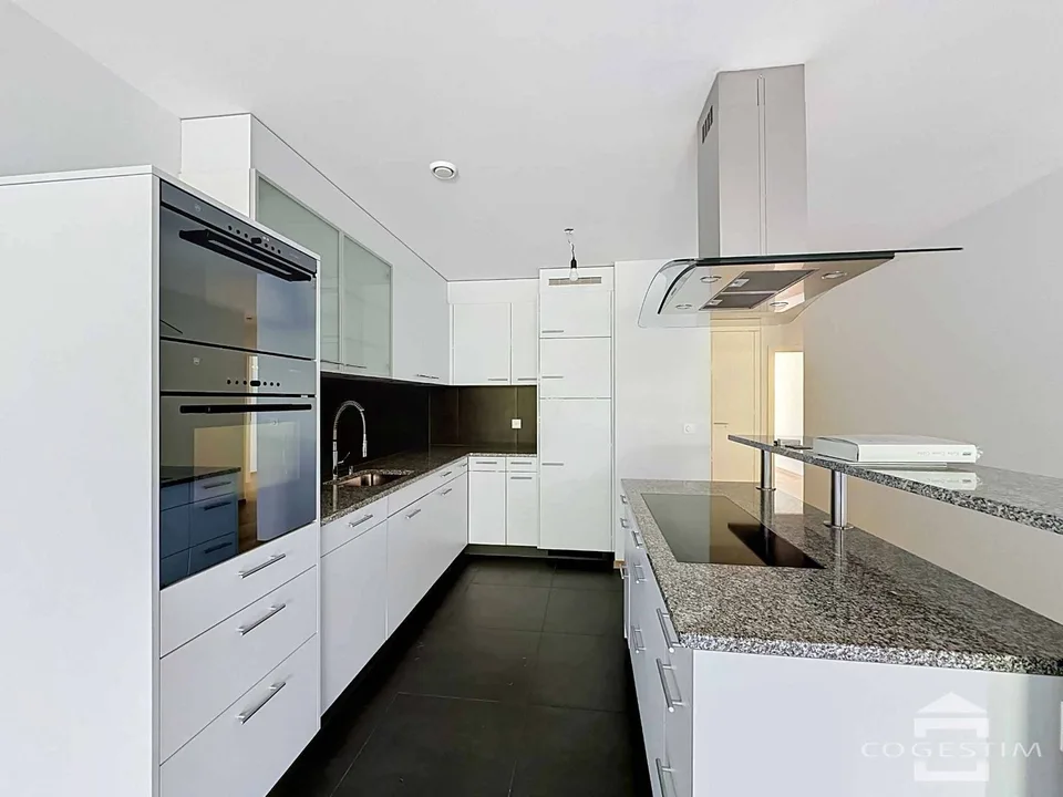 Schönes Apartment mit Garten in Mont-sur-Lausanne!