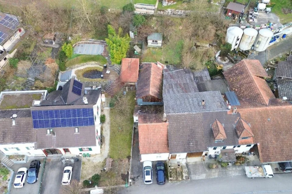 Realisierungsbereites Zweifamilienhaus-Projekt mit Baubewilligung auf 350 m² Grundstück in Duggingen