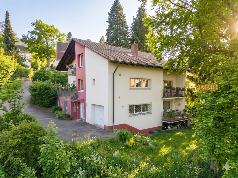 IMMORath.de - Großzügiges Zweifamilienhaus mit Potenzial auf weitläufi