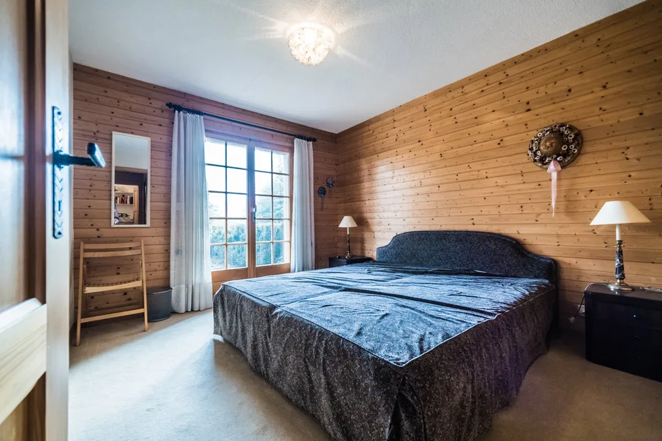 Charmantes Alpenchalet mit atemberaubendem Bergpanorama – Foto 8 von 14