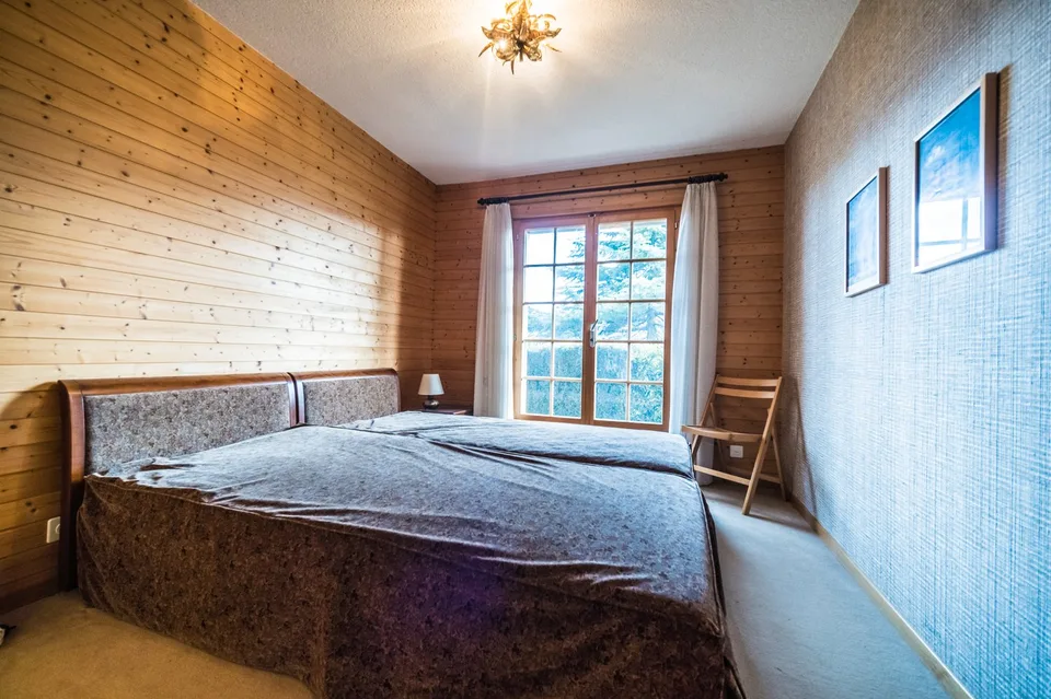 Charmantes Alpenchalet mit atemberaubendem Bergpanorama – Foto 9 von 14