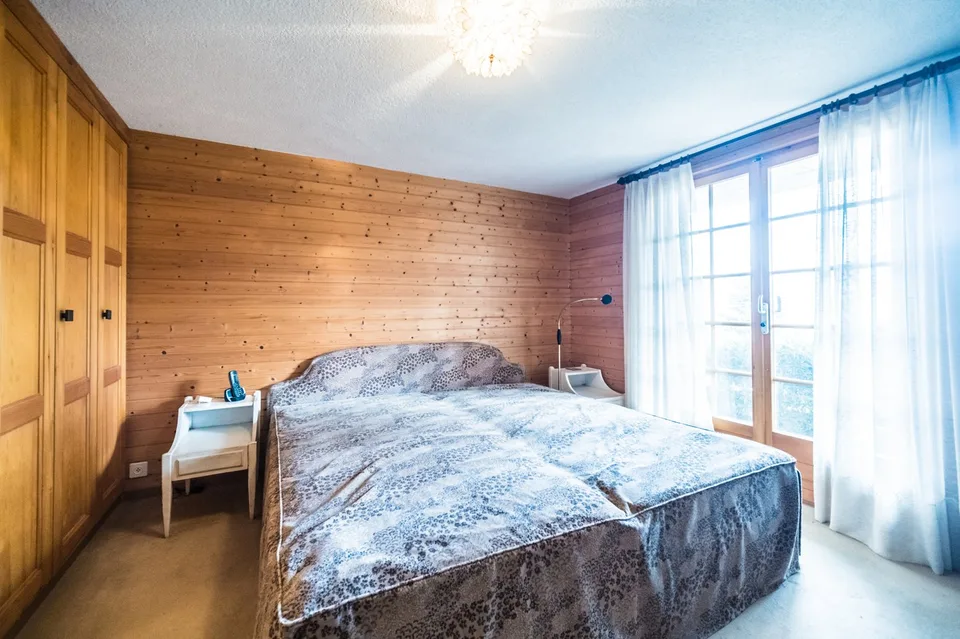 Charmantes Alpenchalet mit atemberaubendem Bergpanorama – Foto 11 von 14