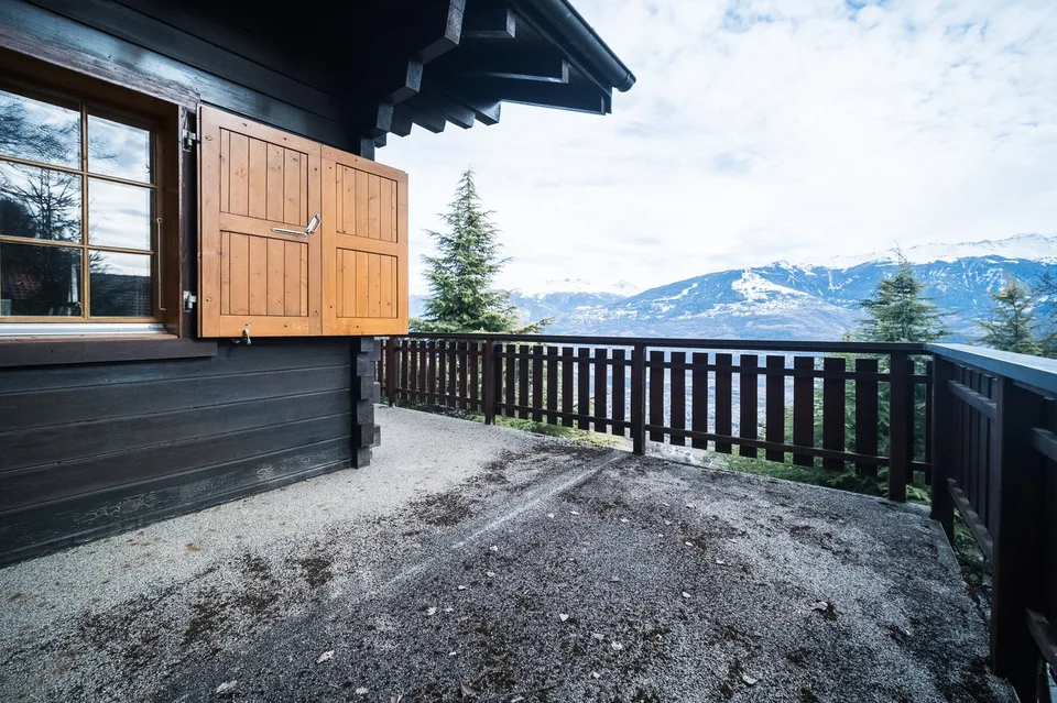 Charmantes Alpenchalet mit atemberaubendem Bergpanorama – Foto 12 von 14