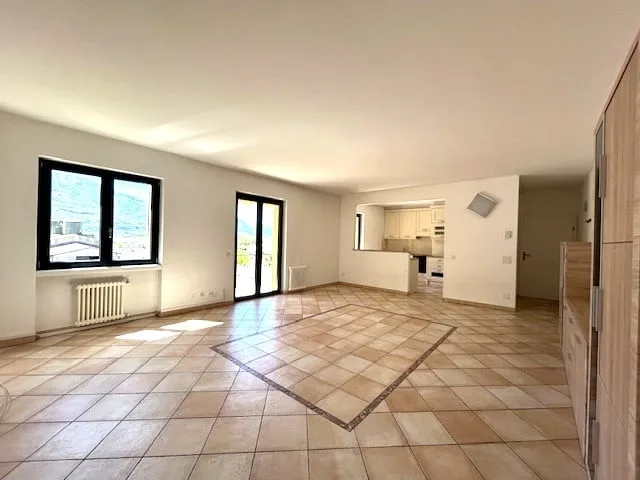 Grande appartement 4 ½ pièces à Giubiasco dans un quartier résidentiel