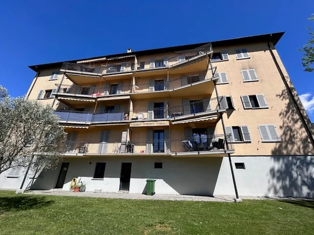 Grande 4 ½ locali a Giubiasco in zona residenziale