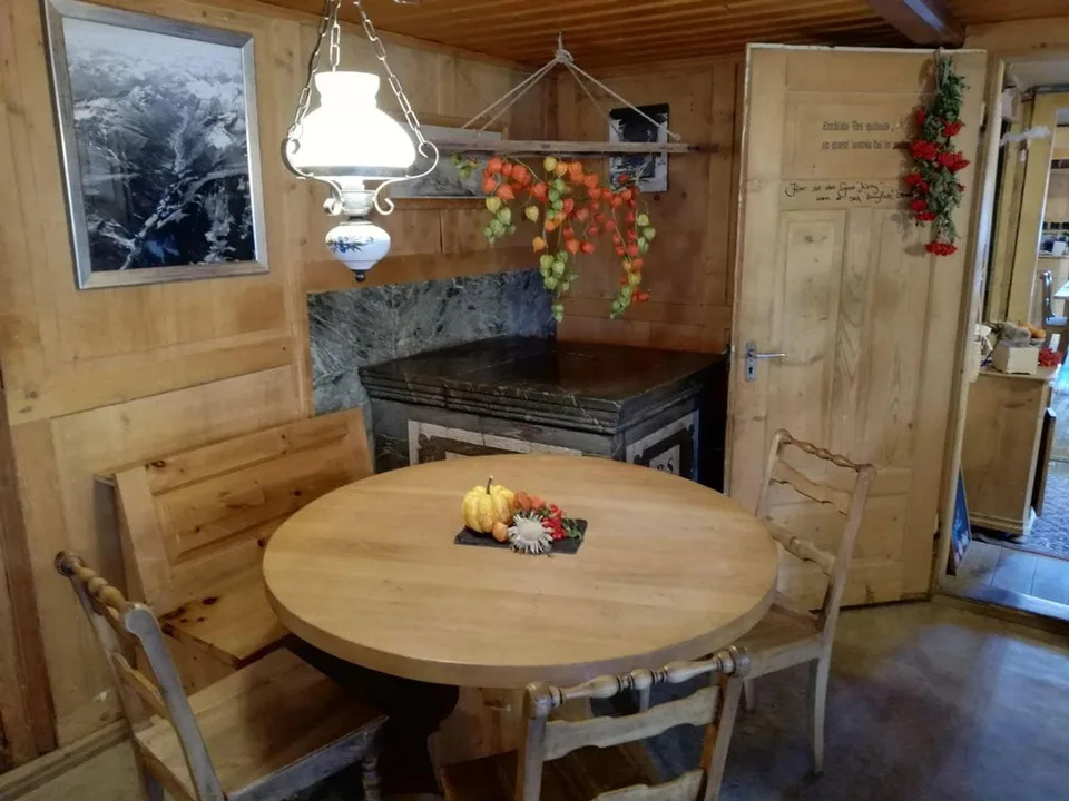 Benvenuto cordiale a Val Sumvitg, nella locanda di montagna "Ustria Val Sumvitg"
