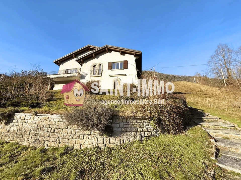 Charmante maison familiale de 9 pièces (env. 384 m2) avec grand jardin et terrasse