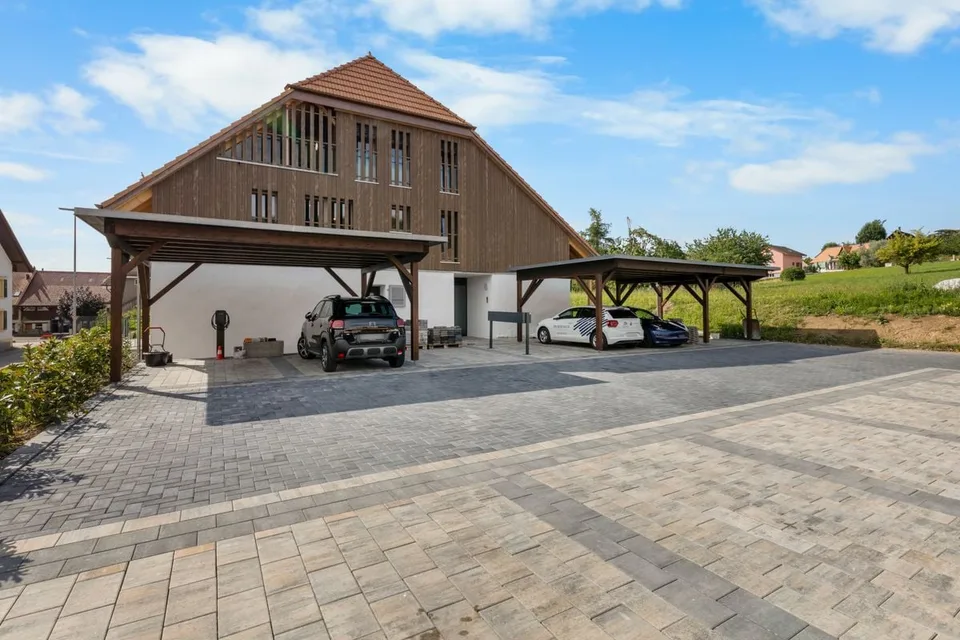 Eleganz von einst und moderner Komfort für diese 4,5-Zimmer-Wohnung in einem denkmalgeschützten Gebäude – Foto 13 von 13