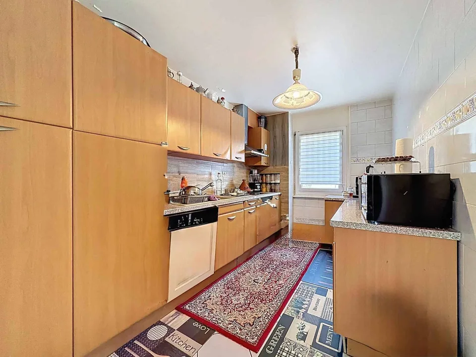 Helles Apartment in der Nähe des Hafens
