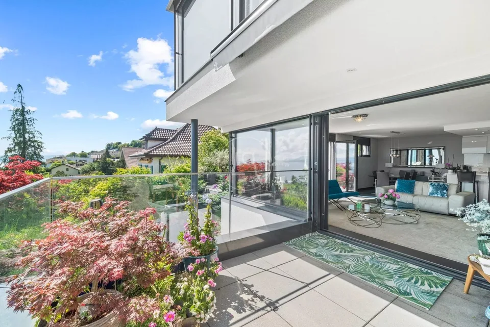 Beautiful modern property with panoramic view in Lutry – photo 9 of 13