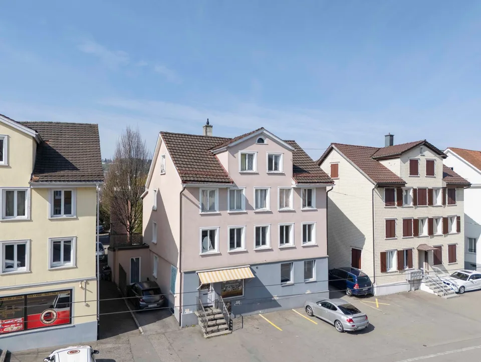 Zentral gelegenes Wohn-/Geschäftshaus in St. Gallen