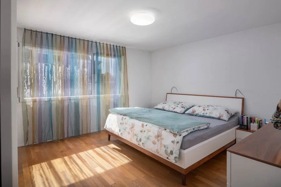 Exklusives Zweifamilienhaus oder Mehrgenerationenhaus an familienfreundlicher Lage in Sursee – Foto 15 von 21