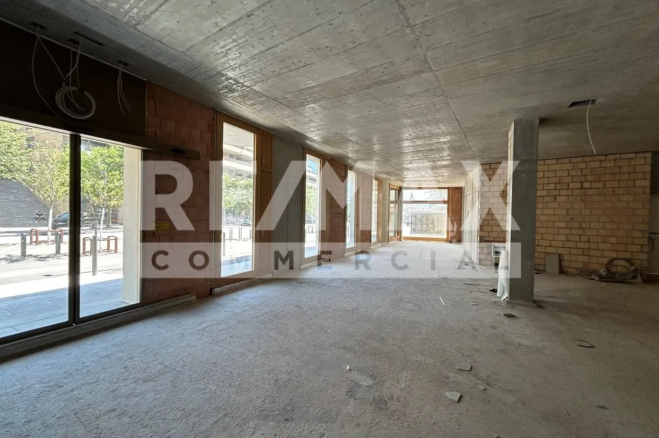 Espace commercial attractif n° B en construction brute - possibilités d'utilisation polyvalentes – photo 6 sur 6