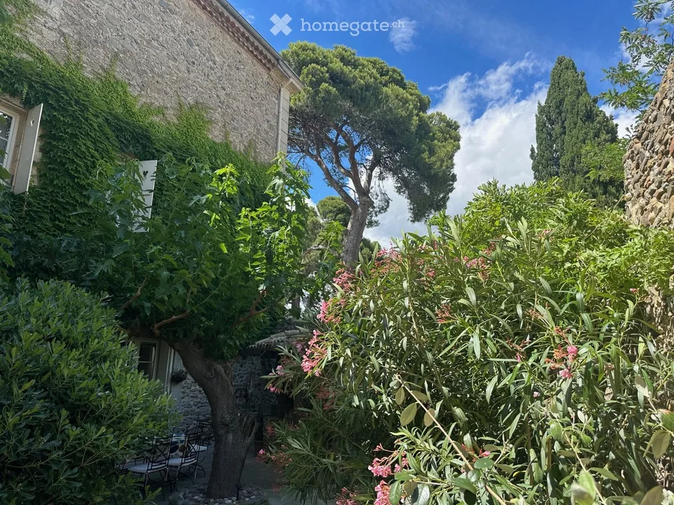 Historisches Haus in Mirepeisset – Eleganz und Charakter im Herzen des Dorfes