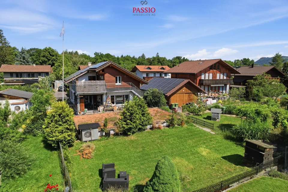 Wohnen über den Dächern von Thun - mit Terrasse, Garten und Charme