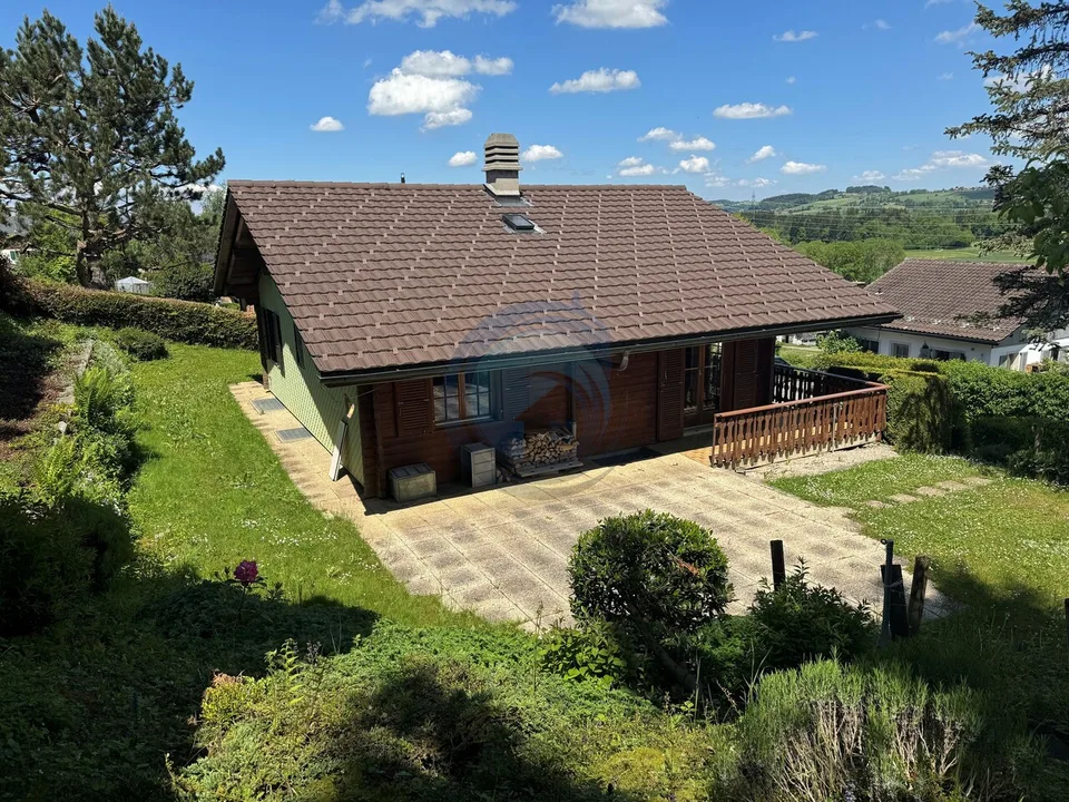 Incantevole villa tipo chalet di 3,5 locali con vista sulle Alpi