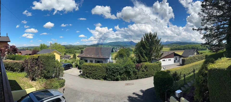 Incantevole villa tipo chalet di 3,5 locali con vista sulle Alpi