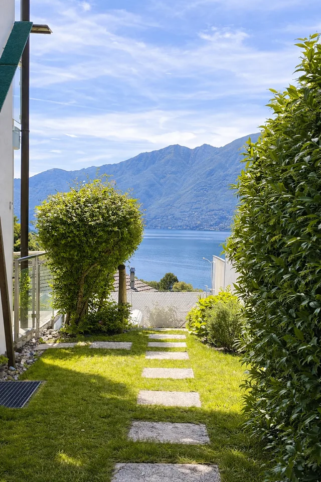 Incantevole appartamento vacanze di 4.5 locali con piscina all'aperto