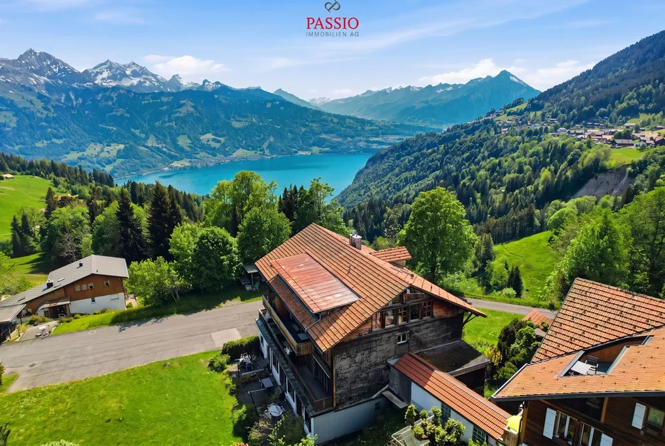 Vivere sopra il lago di Thun - appartamento 5.5 locali con vista mozzafiato