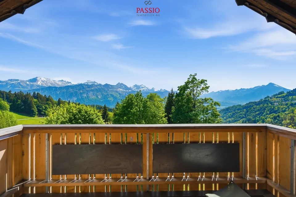 Vivere sopra il lago di Thun - appartamento 5.5 locali con vista mozzafiato