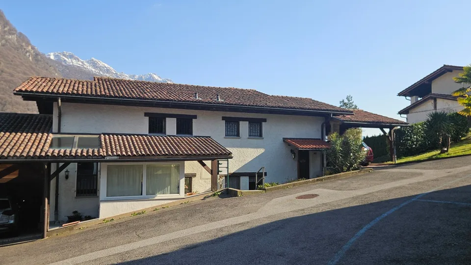 Einfamilienhaus mit Panoramablick in Arogno