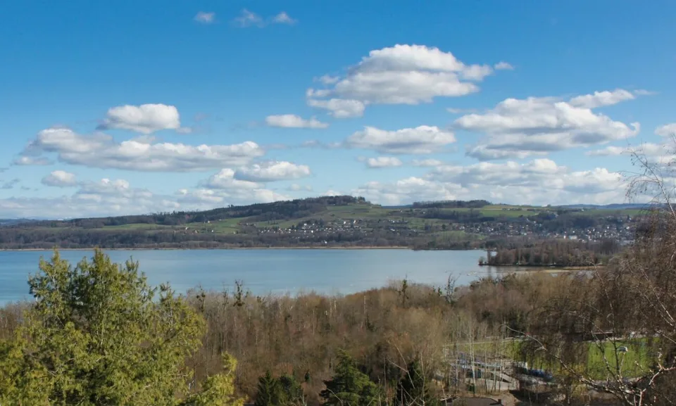 bel appartement avec magnifique vue sur le lac