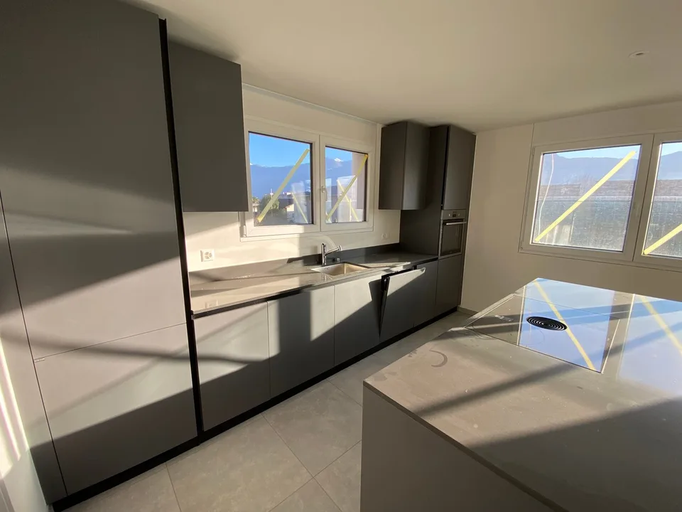 Einfamilienhäuser zum Verkauf in Cugnasco – Modernes Design, absoluter Komfort und helle Räume