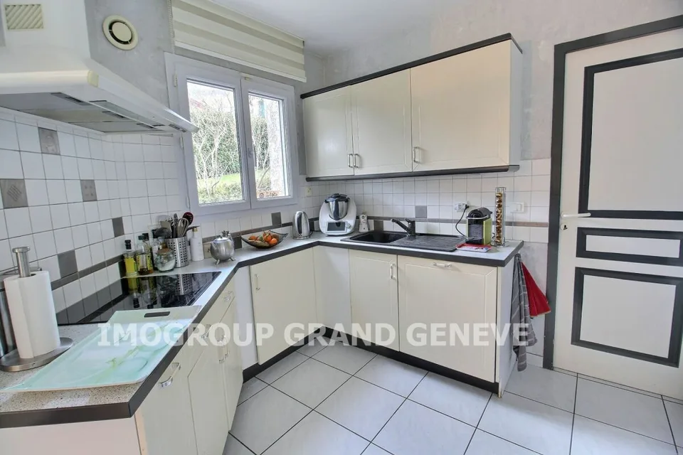 La Plaine - Appartement de caractère de 5 pièces avec balcon
