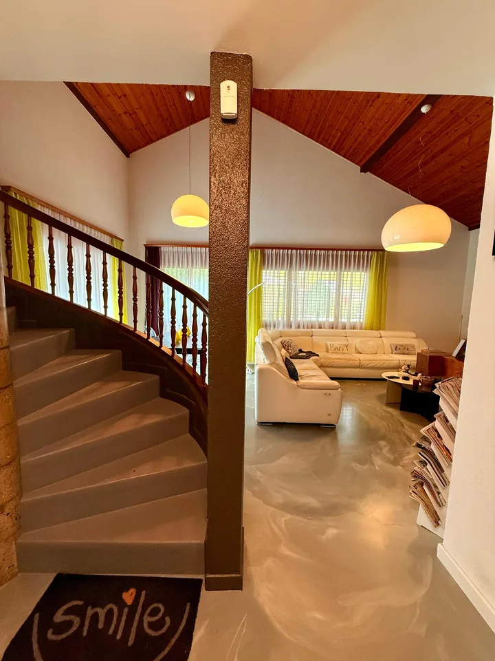 MAGNIFICA VILLA ristrutturata con terreno a FULLY – foto 14 di 25