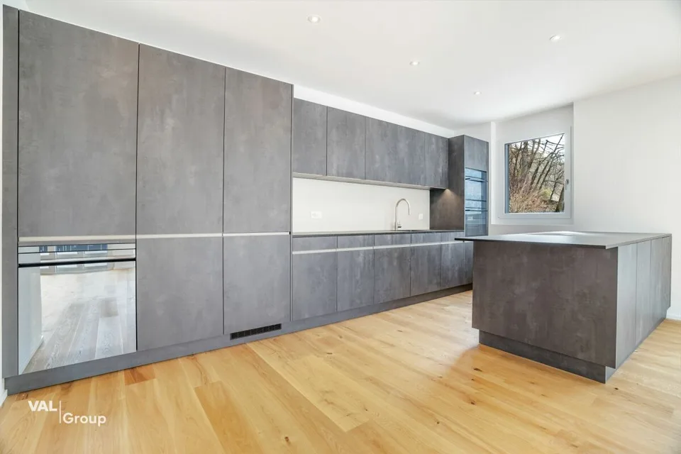 Appartamento unico di 4,5 locali in Visp - vita moderna con la miglior vista