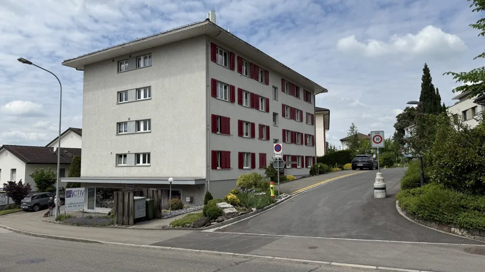 RÉSERVIERT