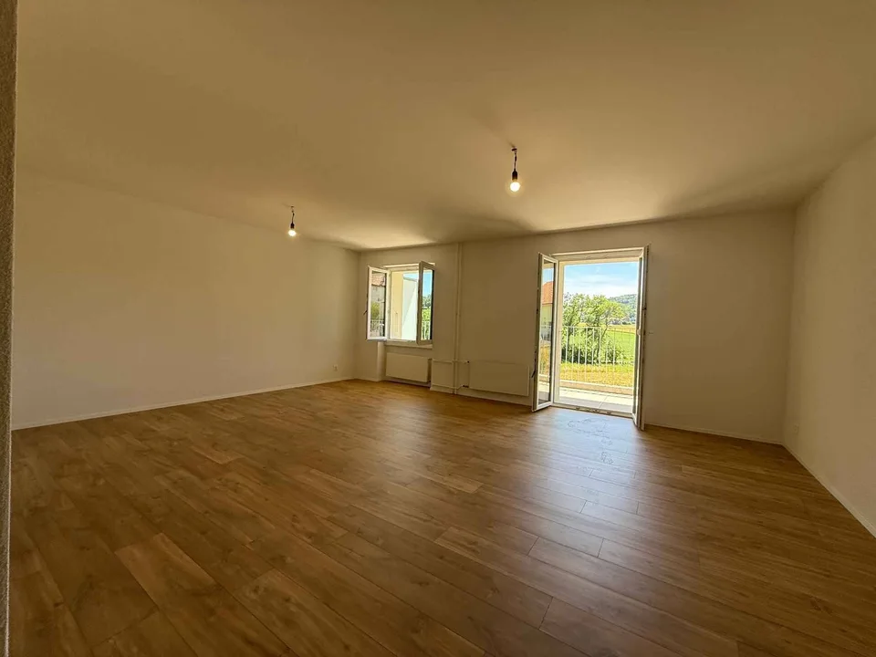 Rénovation totale, magnifique appartement neuf situé au 1er étage