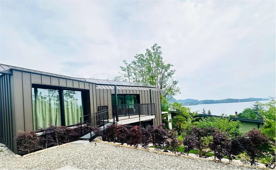 Villa in stile loft di nuova costruzione ad alta efficienza energetica