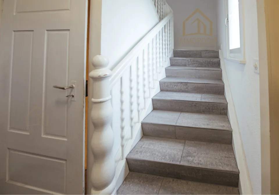 Maison de 3 familles avec potentiel – idéale pour les familles et les investisseurs – photo 10 sur 14