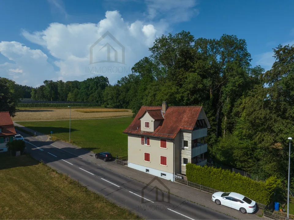 Maison de 3 familles avec potentiel – idéale pour les familles et les investisseurs