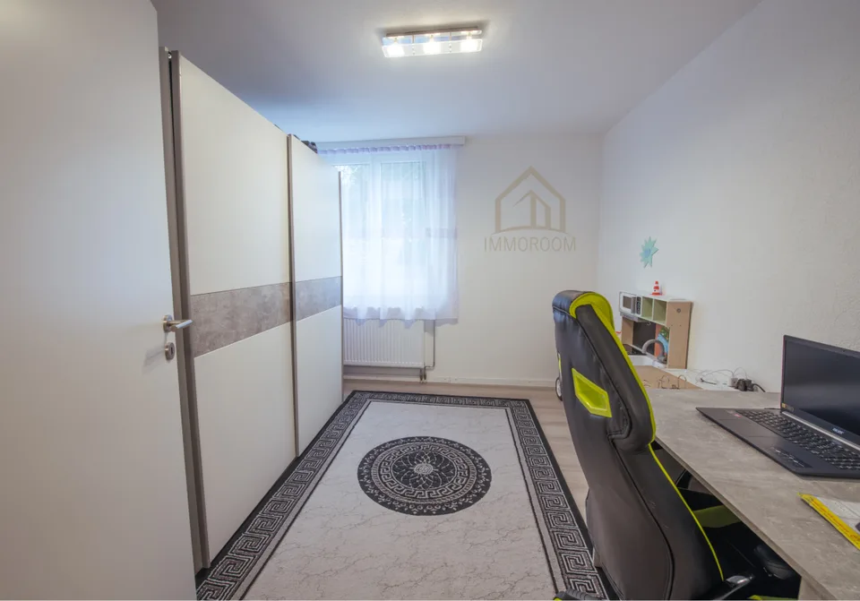 Maison de 3 familles avec potentiel – idéale pour les familles et les investisseurs – photo 7 sur 14