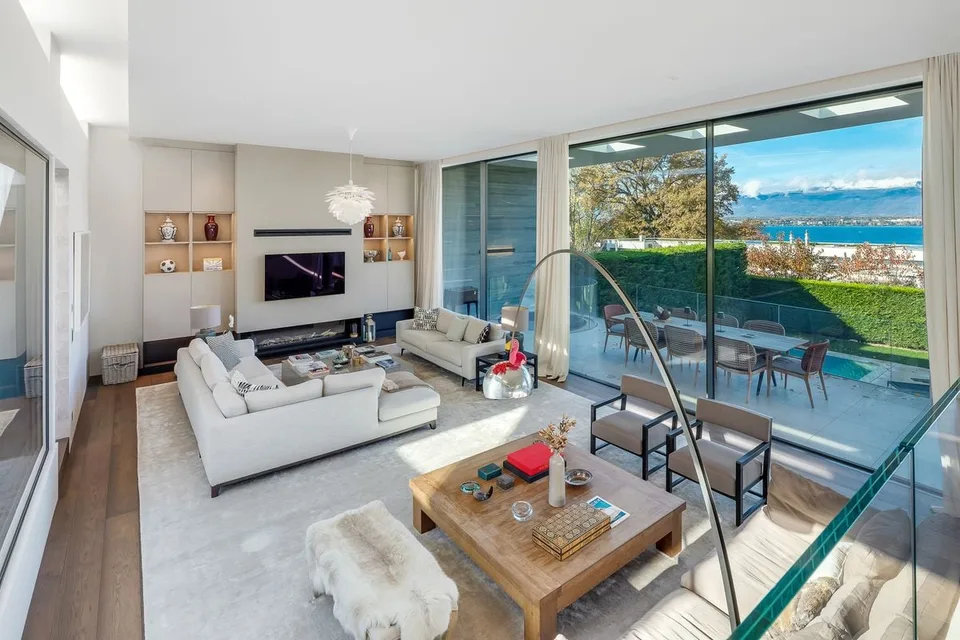 Villa contemporaine d'exception - Accès privé au lac