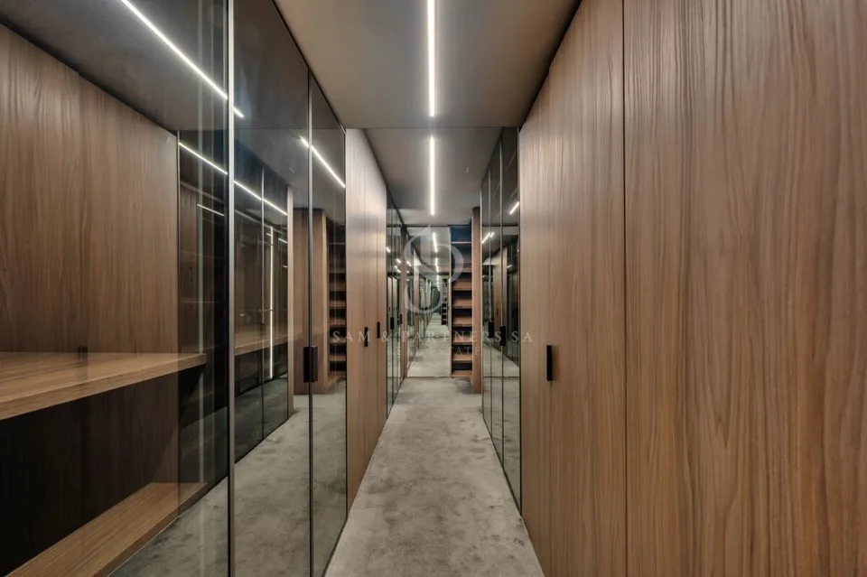 Modern and refined – photo 8 of 15
