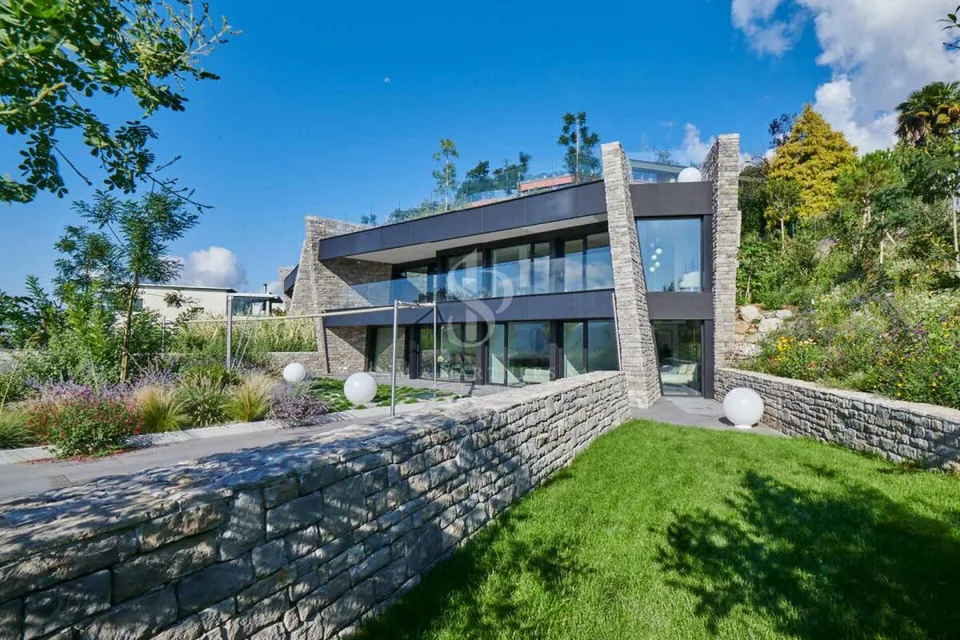 Modern and refined – photo 13 of 15